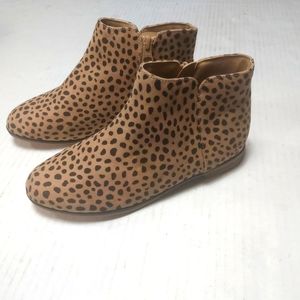 Cat & Jack Leopard Print Ankle Boots Size 4 NWNT